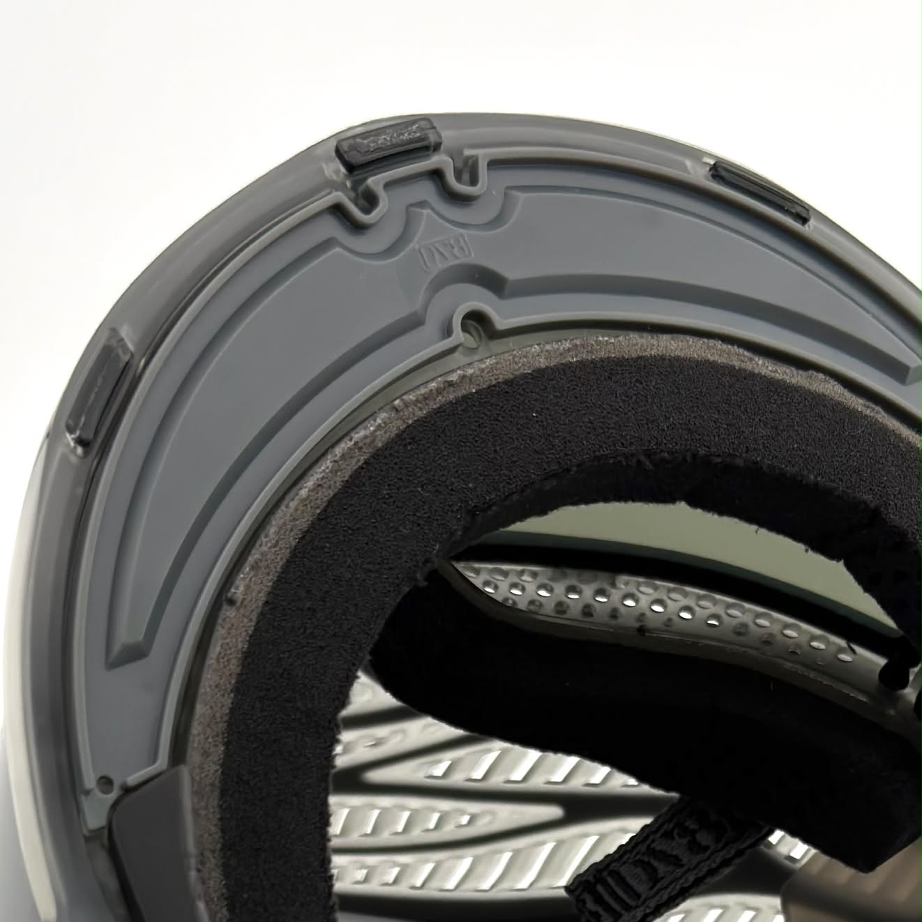 DV8 FeatherLight LIDs