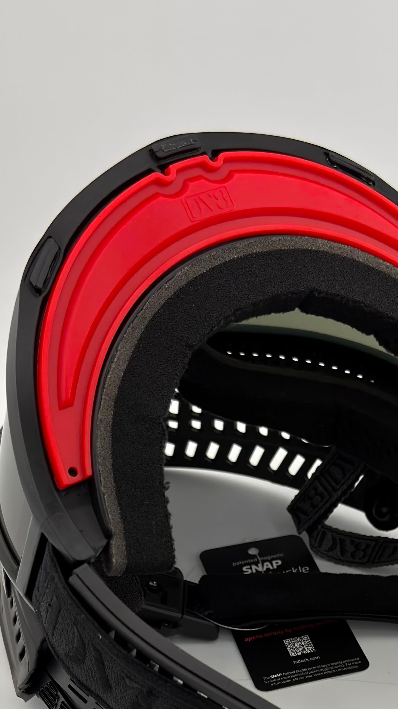 DV8 FeatherLight LIDs